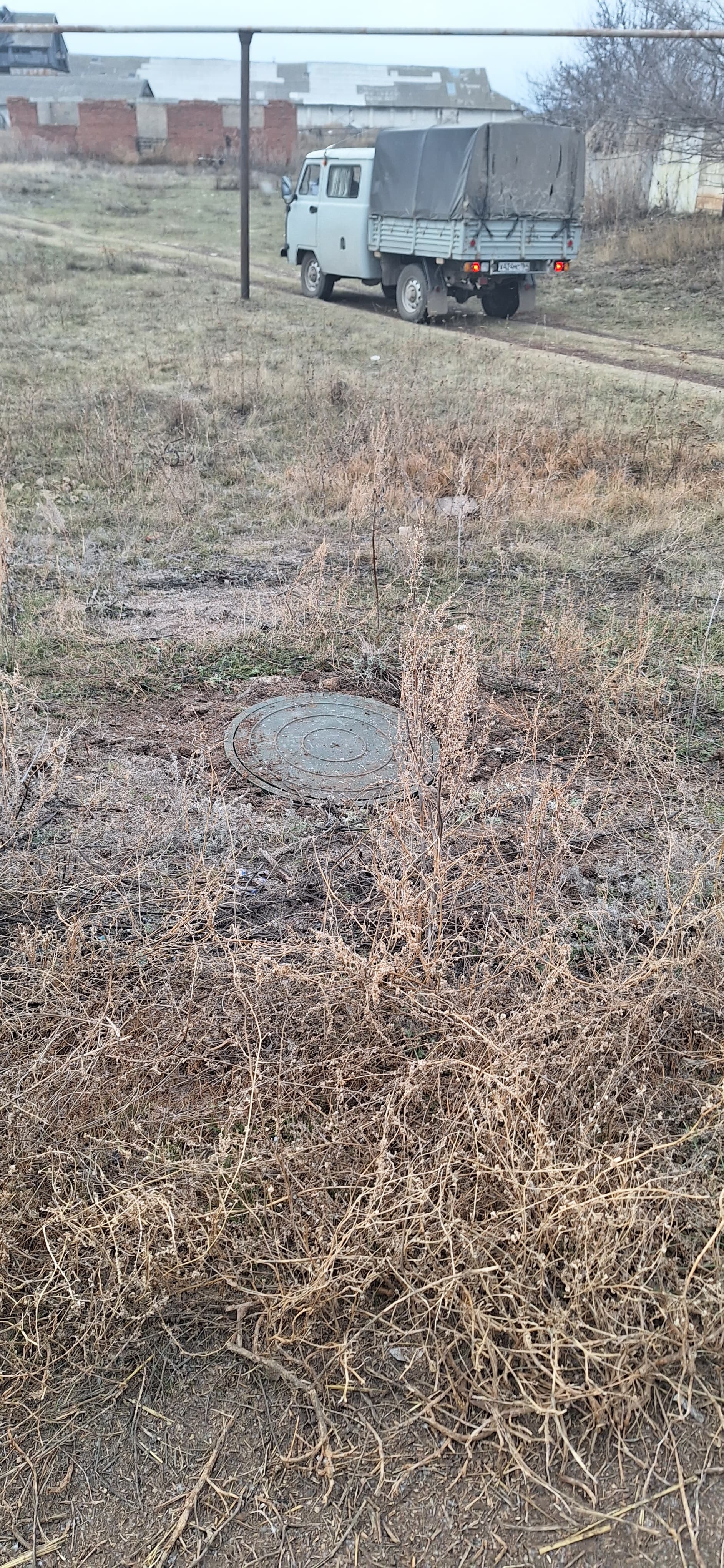 Установка люков в селе Кировское.